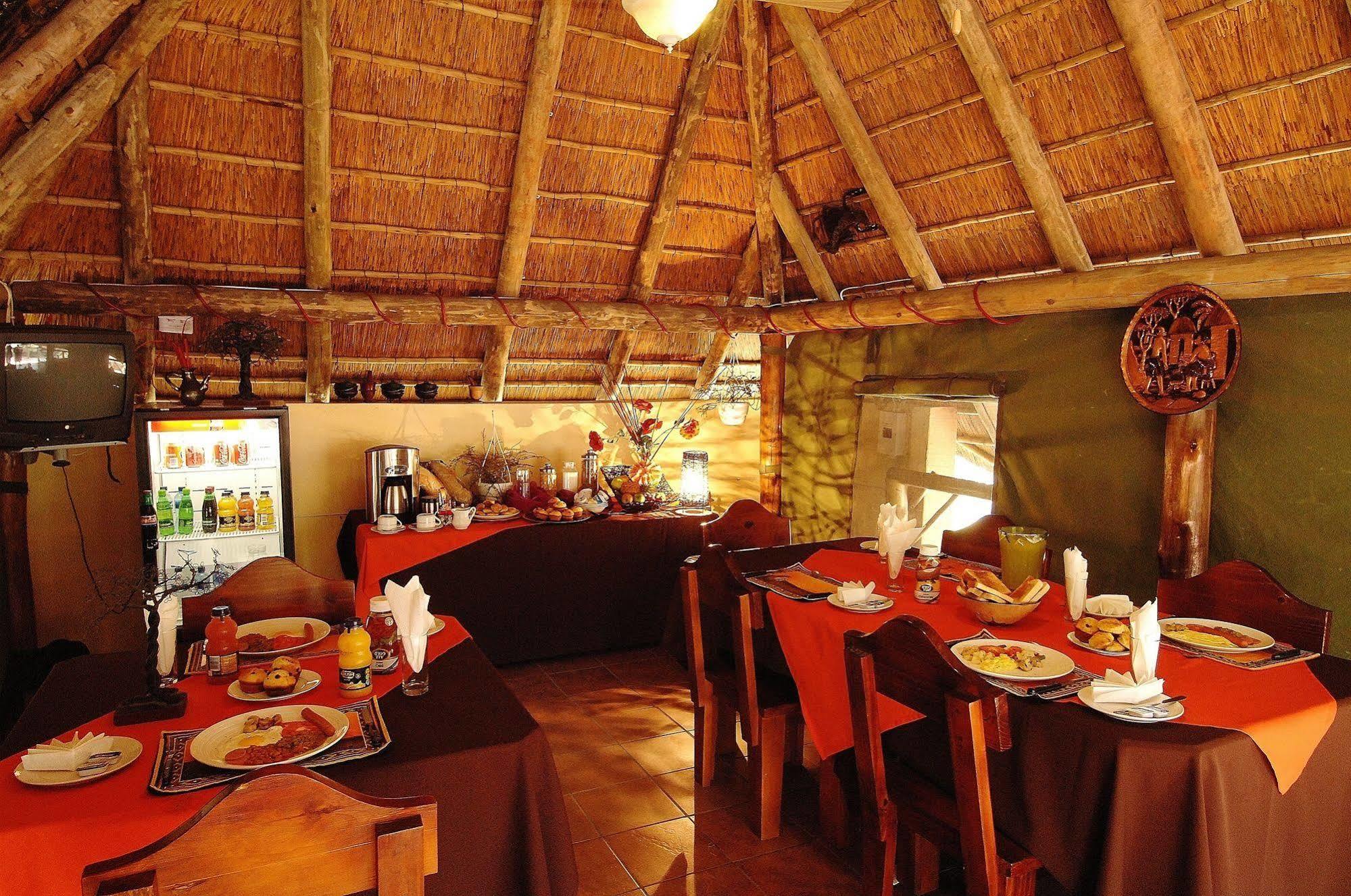 Bothabelo Bed And Breakfast Пхалаборва Экстерьер фото